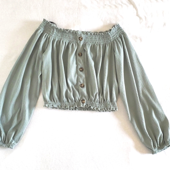 H&M Off Shoulder top - Picture 1 of 3